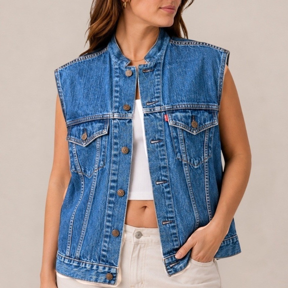 Vintage Levis 75505-0211 Type III Trucker Denim Vest Mens 44 Medium Wash